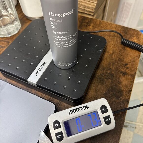 LIVING PROOF Perfect Hair Day Dry (PhD) Shampoo Spray 184ml/5.5oz - Picture 3 of 3